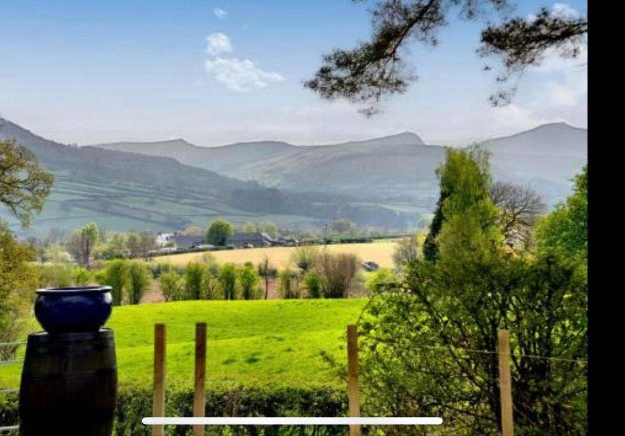 Mountain Suite, Stunning Views, Brecon Beacons Llanhamlach 외부 사진