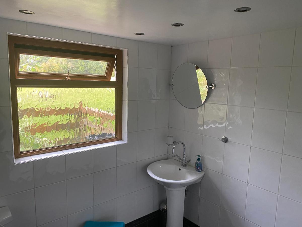 Mountain Suite, Stunning Views, Brecon Beacons Llanhamlach 외부 사진